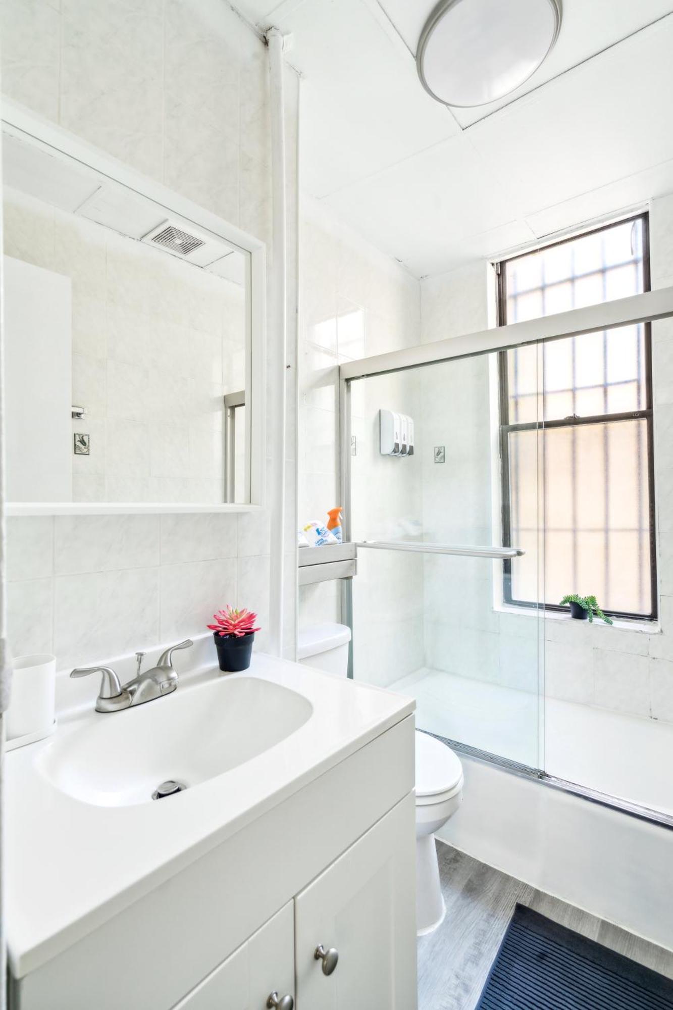 2 Bd Hidden Oasis In Lower Manhattan Lägenhet New York Exteriör bild